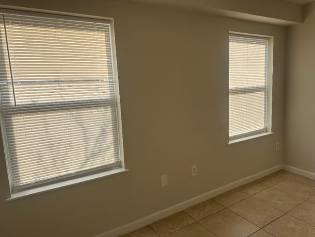 Foto del edificio - 6114 Palisade Ave