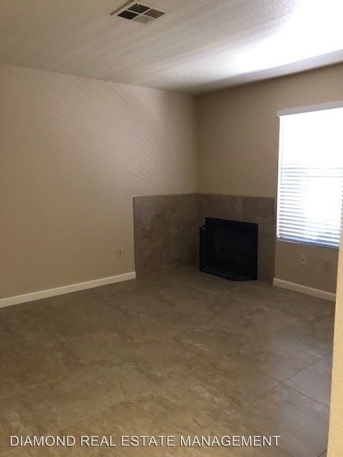 Building Photo - 1009 River Ranch Dr