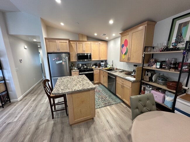 Foto del edificio - 2632 Avelar Ct