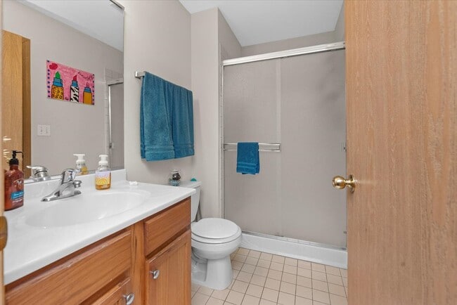 Foto del edificio - 2307 E 70th Pl
