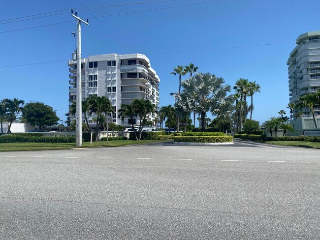 Building Photo - 2800 N Hwy A1A