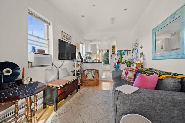 Foto del edificio - 88 Brunswick St