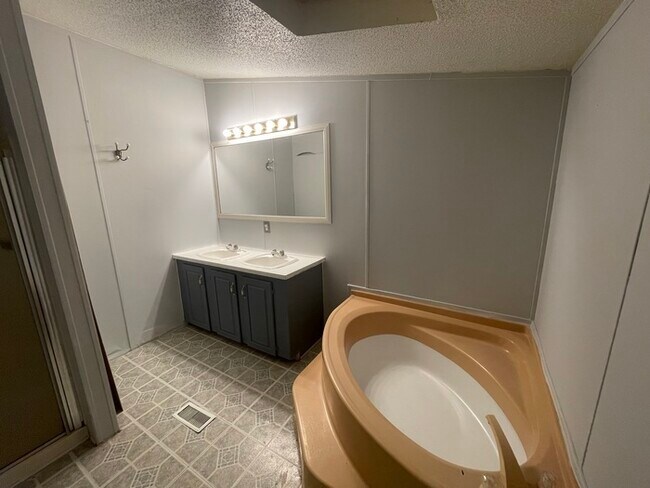 Photo - Great Location! House