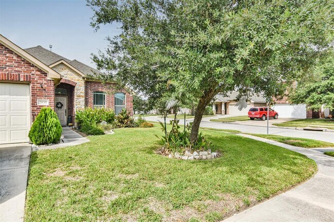 Foto del edificio - 2835 Lockeridge Pines Dr
