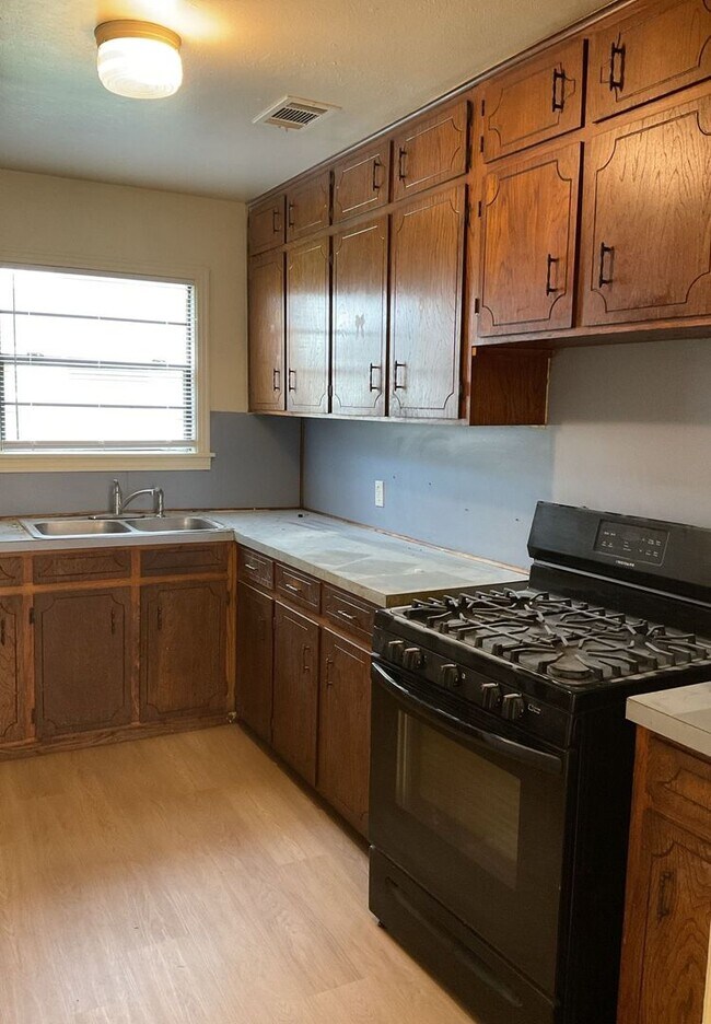 Foto del edificio - COMING SOON!