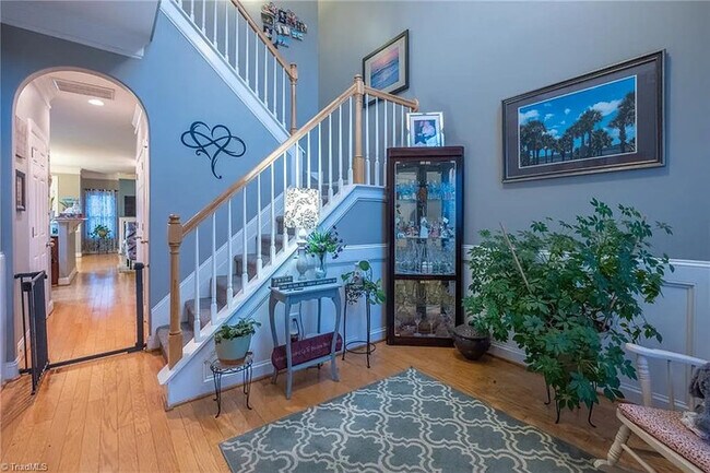 Building Photo - Earn Wealth While Leasing - Like a Homeowner - Lease to Own