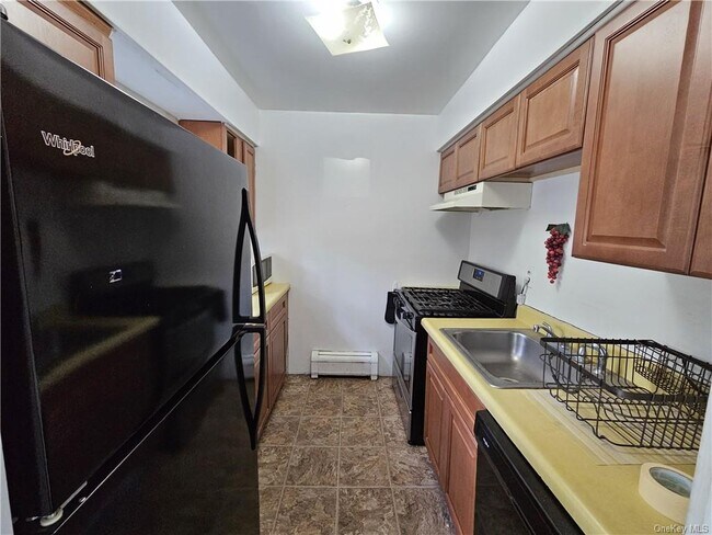 Building Photo - 27 Tanager Rd