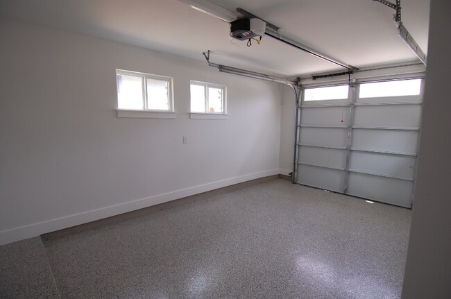 Foto del edificio - 6806 Pondsdale Ln
