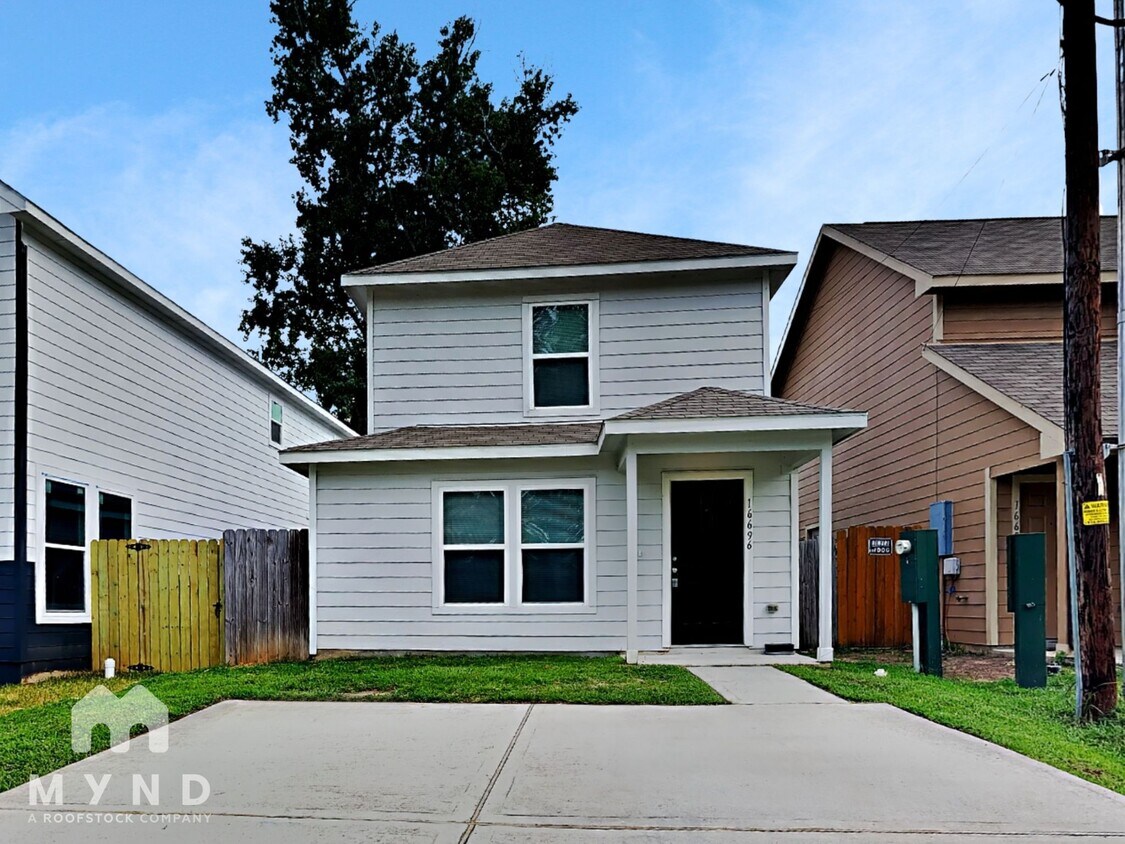 Foto principal - 16696 E Ivanhoe St