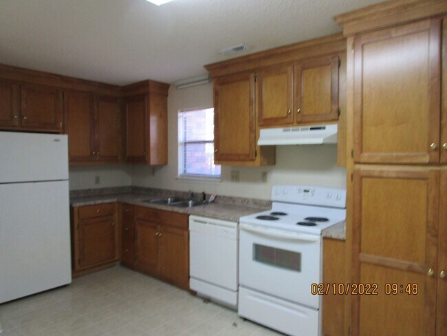 Foto del edificio - Upstairs Unit at Willow Run