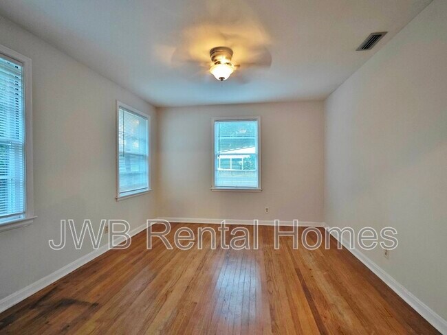 Foto del edificio - 1757 Bartram Rd