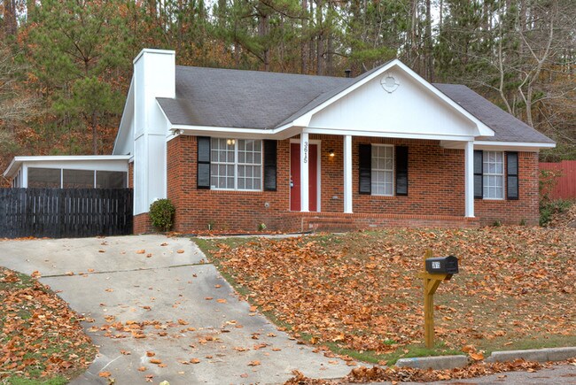 Building Photo - Lovely All Brick Home