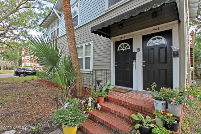 Building Photo - 1545 Palm Ave