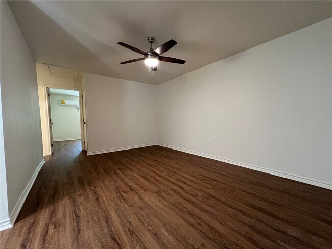 Foto del edificio - 1231 Sycamore Ave