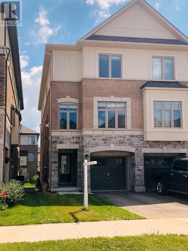 Building Photo - 3849 Tufgar Cres