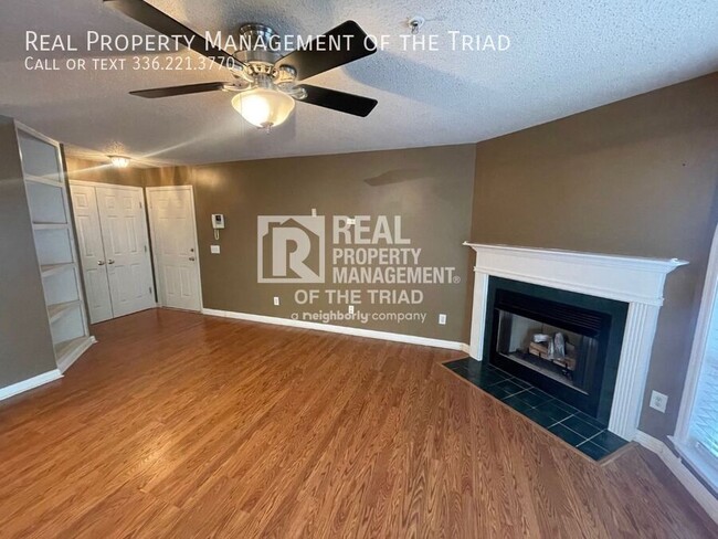 Foto del edificio - 3725 Morris Farm Dr