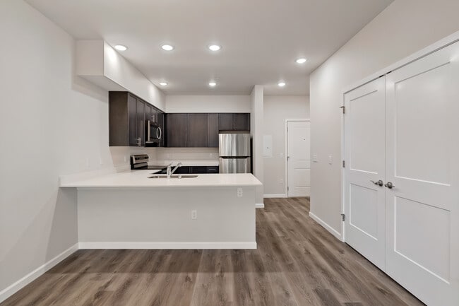 Building Photo - Ward Lake Apartments