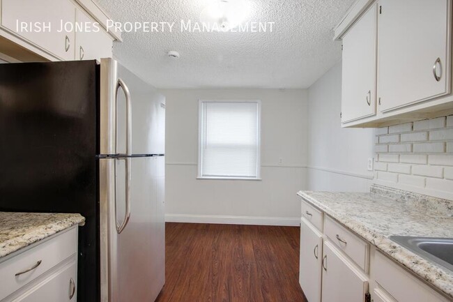 Foto del edificio - 4878 Union Rd