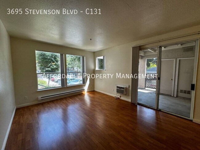 Foto del edificio - 3695 Stevenson Blvd