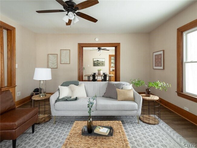 Foto del edificio - 13466 US-11