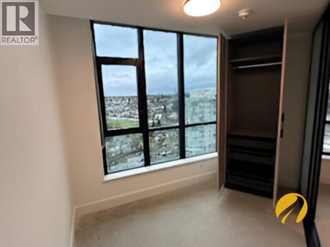 Building Photo - 3996 Dumfries St