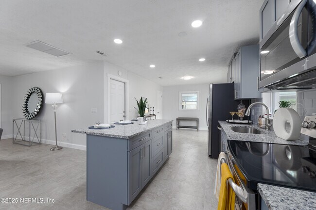 Foto del edificio - 7869 Jolliet Dr