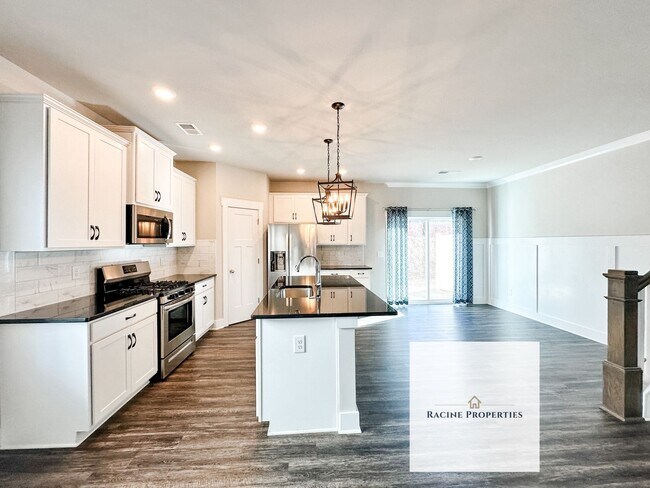 Foto del edificio - Charming Townhouse in Greer, SC