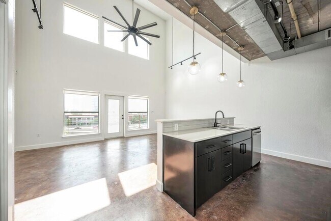 Foto del edificio - 807 E 14th St