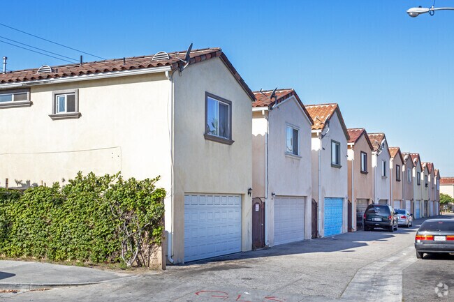 Foto del edificio - 1503-1641 E Gage Ave