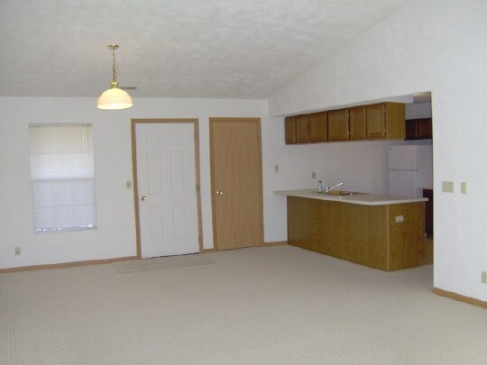Building Photo - 4640 Adamson Ln