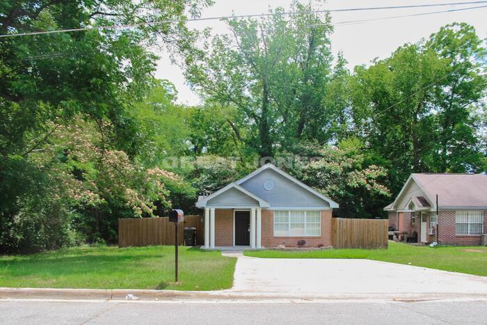 Primary Photo - 3683 W Napier Ave