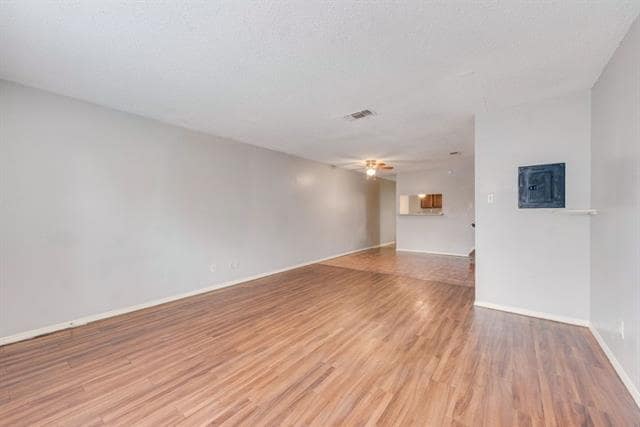 Foto del edificio - 600 Grand Ave