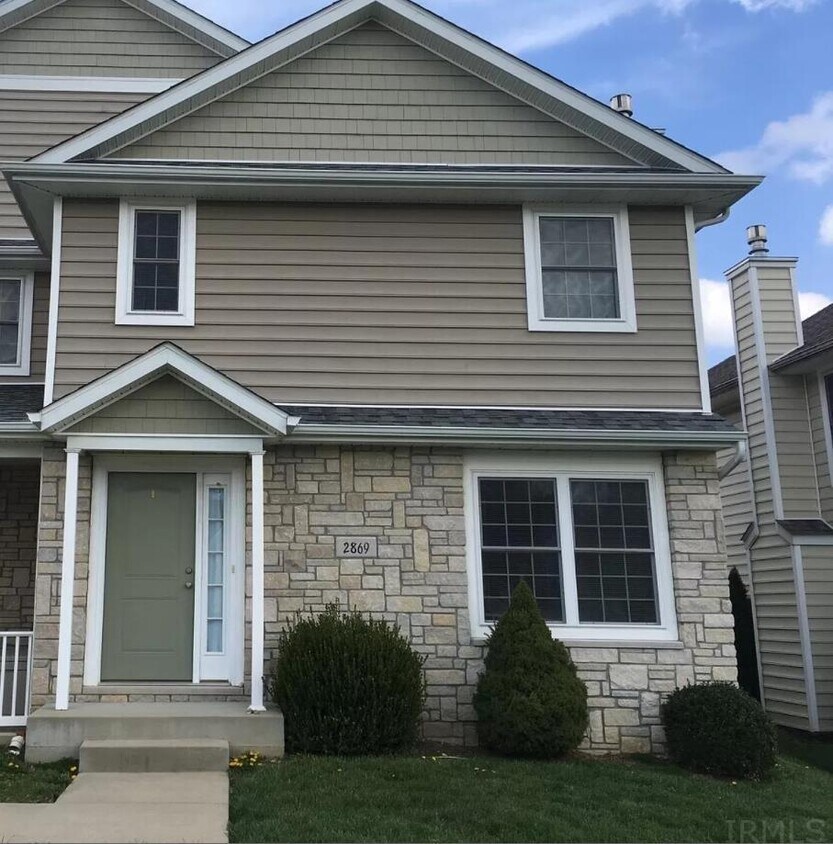 2869 E Creeks Edge Dr, Bloomington, IN 47401 Condo for Rent in