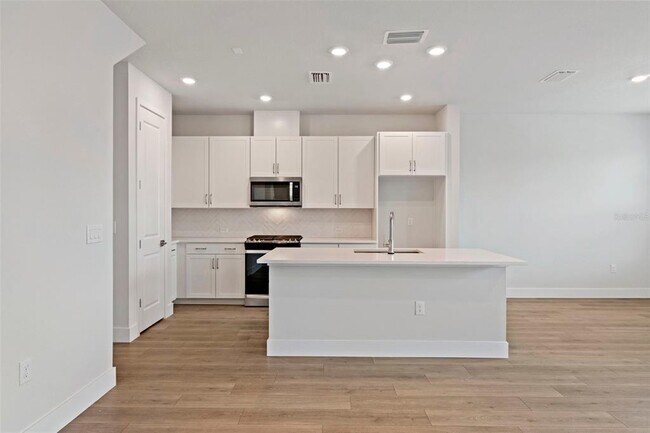 Building Photo - 1579 Springwell Ln