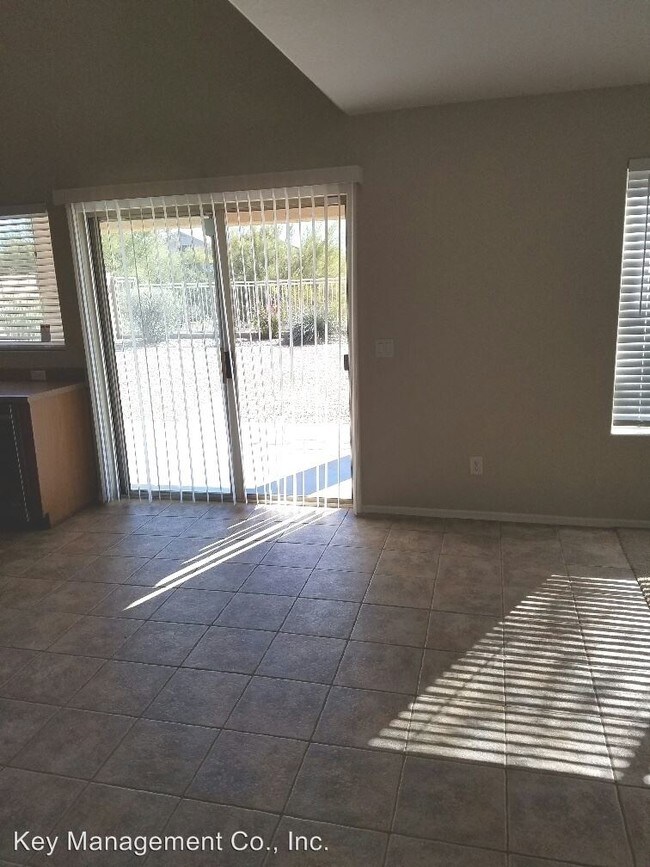 Building Photo - 4419 E Coyote Wash Dr