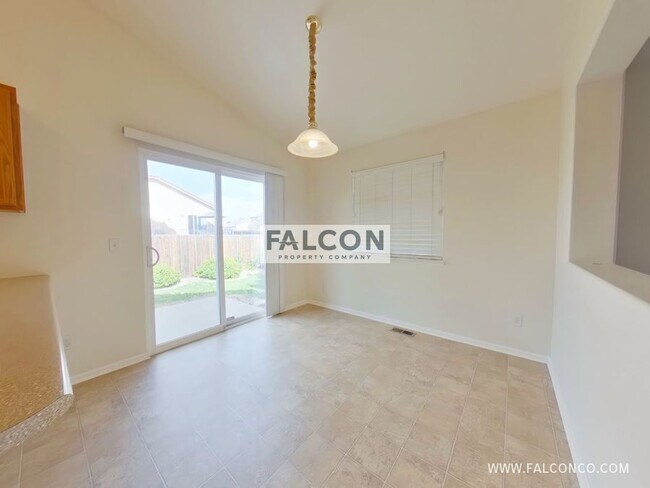 Foto del edificio - 14207 White Peak Dr