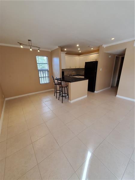 Building Photo - 3036 Coral Ridge Dr