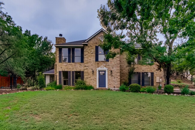 Photo - 107 Long Wood Ave (Lakeway, TX) House