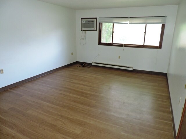 Foto principal - 190 Sugar Creek Ln