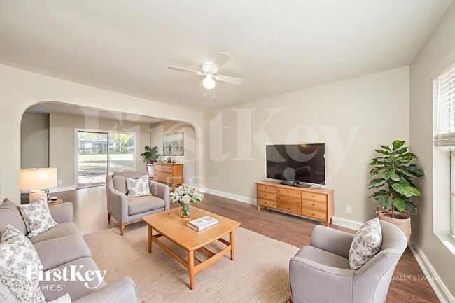 Foto del edificio - 5227 Adams Rd