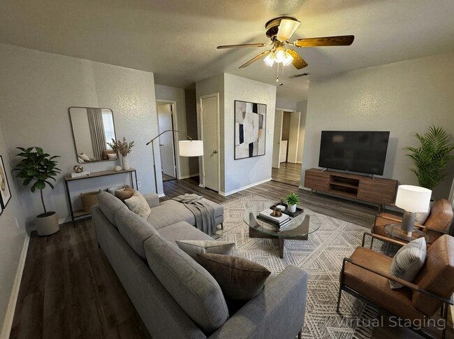 Foto del edificio - 1605 Benttree Dr