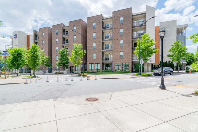 Building Photo - Yugo Atlanta Summerhill