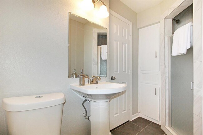 Foto del edificio - 8311 Wilmerdean St