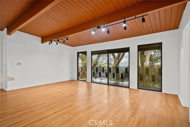 Foto del edificio - 2159 La Canada Crest Dr