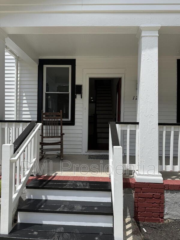 Building Photo - 1226 N 36th St