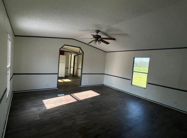 Building Photo - 3/2 Mobile Home Available Today in Taylor, AL
