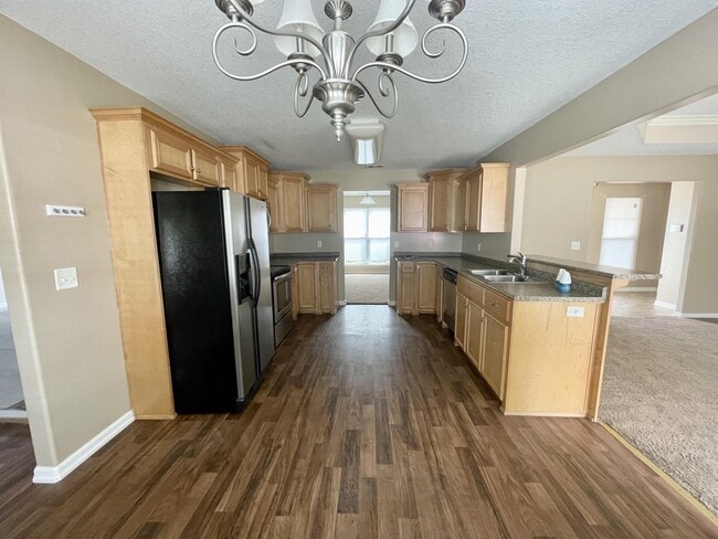 Building Photo - 207 Winchester Way S.E.