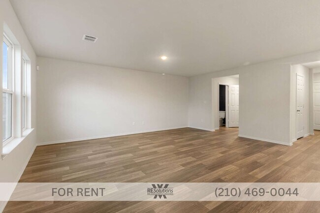 Foto del edificio - 7328 Littlefoot Ln