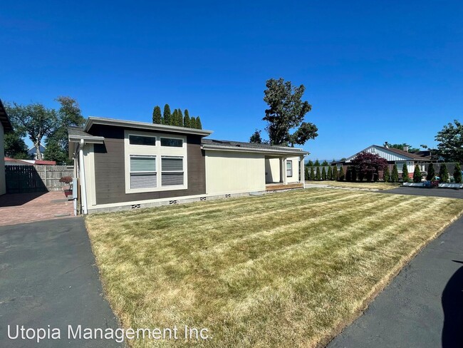 Foto del edificio - 3 br, 2 bath House - 3204 Locust Ave.