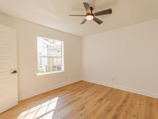 Foto del edificio - 6802 Eastwood St